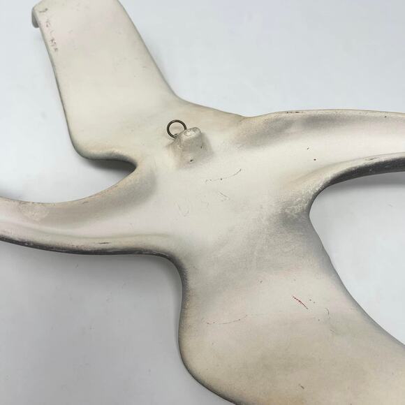 Vintage Mid Century Light Gray w/Gold Accents Wall Art Goose/Duck/Crane USA - Picture 6 of 6